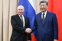 Vladimir Putin met with President of China Xi Jinping