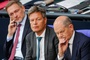 FT: German coalition teeters on brink of break-up