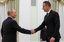 Vladimir Putin received Hungarian Minister of Foreign Affairs and Trade Peter Szijjarto at the Kremlin