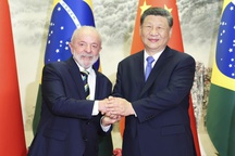 Xi Jinping holds talks with Brazilian President Luiz Inácio Lula da Silva