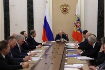 Vladimir Putin held a meeting on the situation in the global oil and gas market