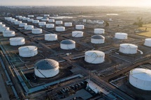 Financial Times: Donald Trump’s Iran war drains US oil supplies to lowest level since 2004